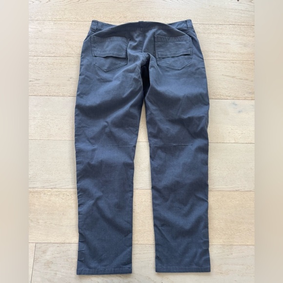 Arc'teryx A2B Commuter Pants  38 blue/Grey Bike Cycling Reflective Performance - Picture 3 of 11